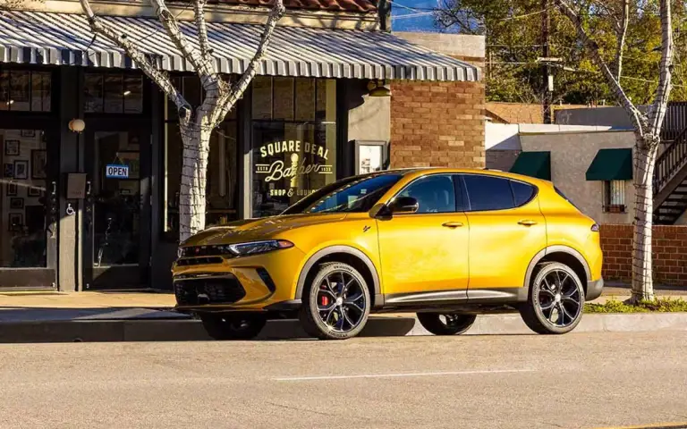 yellow 2024 dodge hornet