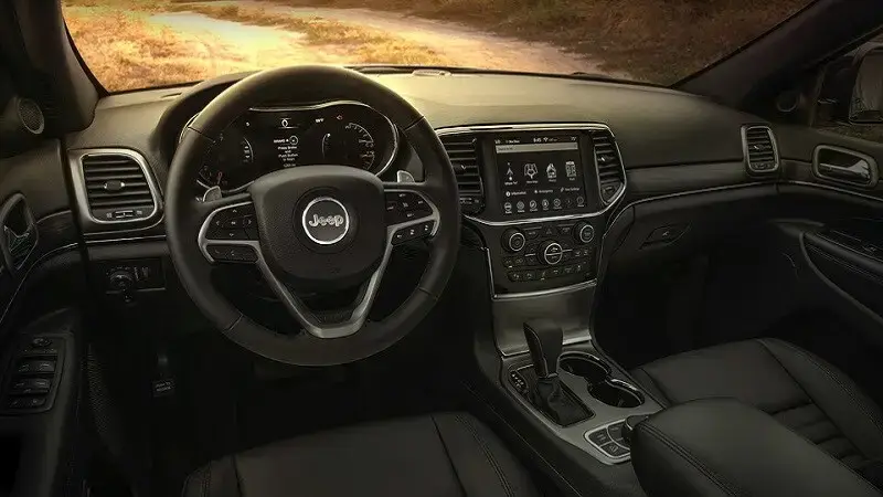 2021 jeep grand Cherokee interior
